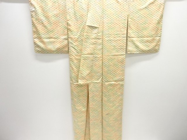  菊青海波模様付け下げ小紋着物